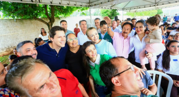 “Famílias terão o melhor Natal de suas vidas”, diz Daniel na entrega de casas a custo zero em Rubiataba